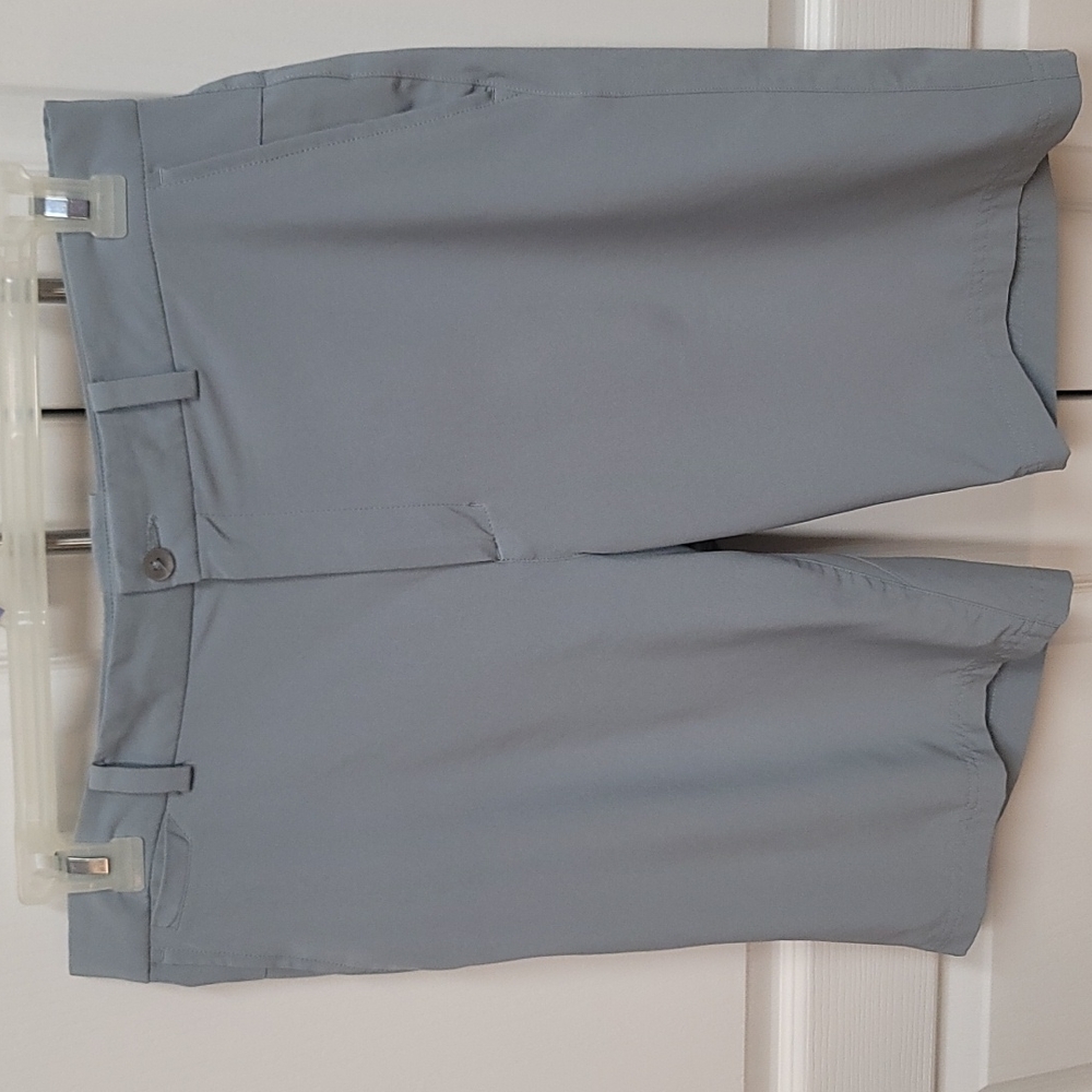 Men's Nike size 32 blue golf Shorts